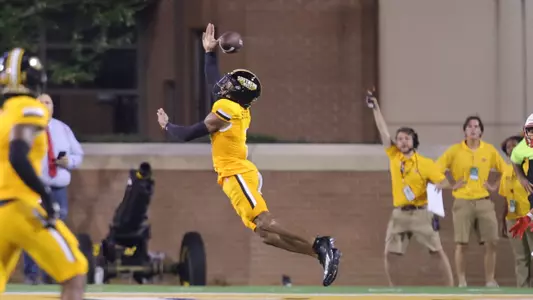 Southern Miss Golden Eagles safety Jay Stanley (21) breaks up a pass in a game between the Southern Miss Golden Eagles and the Liberty Flames. Saturday, September 3, 2022 (Photo by Joe Harper/BigGold Photinography)