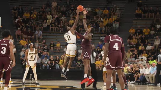 Southern Miss Golden Eagles forward Victor Iwuakor (0) controls the tip in a game between Southern Miss Golden Eagles and Mississippi State Bulldogs in the NCAA Basketball Game. October 29, 2023
(Joe Harper/bgnphoto.com)