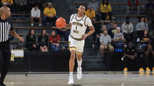 Southern Miss Golden Eagles guard Austin Crowley (1) brings the ball up the court in a game between Southern Miss Golden Eagles and William Carey Crusaders in the NCAA Basketball Game. November 06, 2023
(Joe Harper/bgnphoto.com)