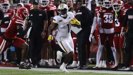 Southern Miss Golden Eagles wide receiver Jakarius Caston (1) look to break free in a game between Southern Miss Golden Eagles and Louisiana Ragin Cajuns in the NCAA Basketball Game. November 09, 2023 
(Joe Harper/bgnphoto.com)