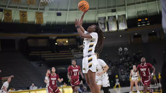 Southern Miss Lady Eagles guard Jacorriah Bracey (3) with a shot in a game between the Southern Miss Golden Eagles and the Troy Trojans. February 19, 2023 (Joe Harper/bgnphoto.com)