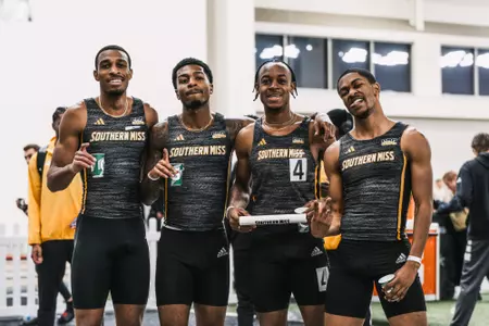 Vandy Invite 4x400 Winners