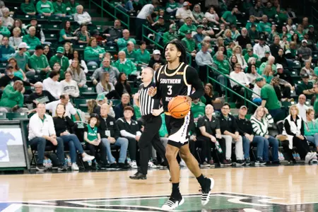 Mo Arnold against Marshall