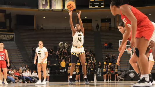 Southern Miss Lady Eagles guard Nyla Jean (14) with a free throwIn a game between the Southern Miss Golden Eagles and the William Carey Crusaders in a NCAA Women’s Basketball game. November 9, 2024 (Joe Harper/bgnphoto.com)