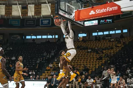 DeAntoni Gordon Dunk