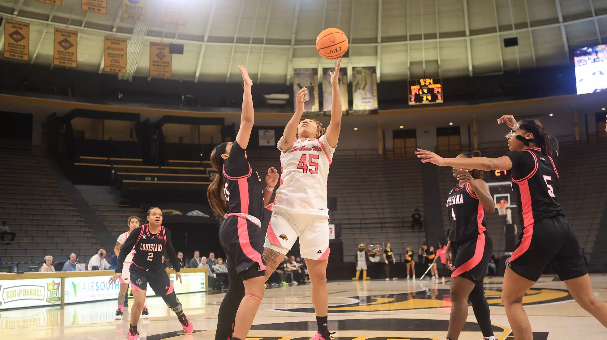 Southern Miss Lady Eagles center Melyia Grayson (45) with a layup in a game between the Southern Miss Golden Eagles and the Louisiana Ragin Cajuns in a NCAA Women's Basketball game. February 01, 2024. (Joe Harper/bgnphoto.com)