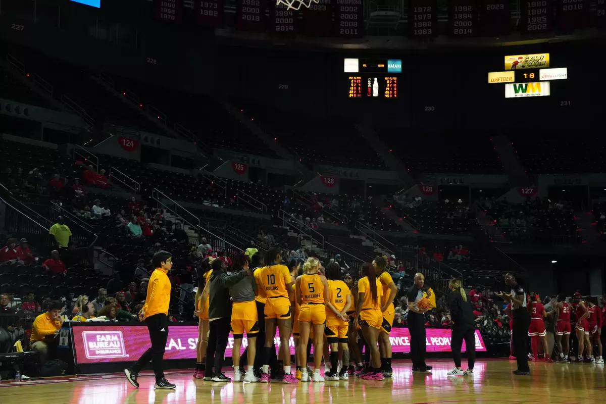 Southern Miss Team Huddle at Louisiana (03/01/2024)