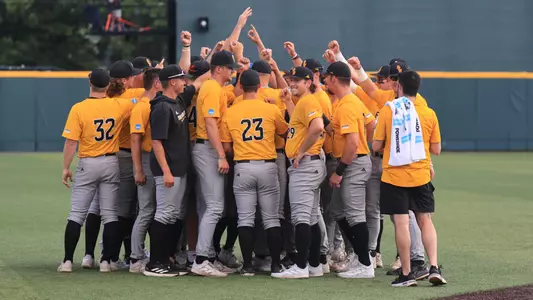 Southern Miss Team meeting prior to the championship game in a NCAA Regional Baseball game between the Southern Miss Golden Eagles and the Tennessee Volunteers. June 2, 2024. (Joe Harper/bgnphoto.com)