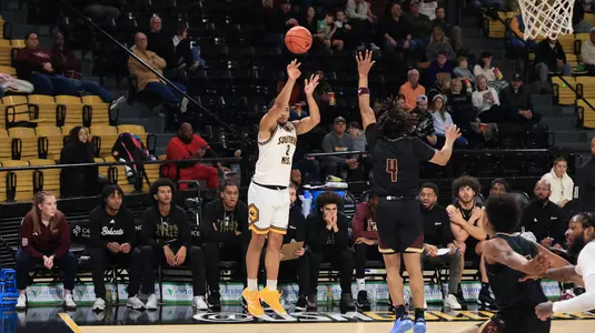 Southern Miss Golden Eagles guard Alfred Worrell Jr. (0) with a three point shot In a game between the Southern Miss Golden Eagles and the Texas State Bobcats in a NCAA Men’s basketball game. January 10, 2025 (Joe Harper/bgnphoto.com)