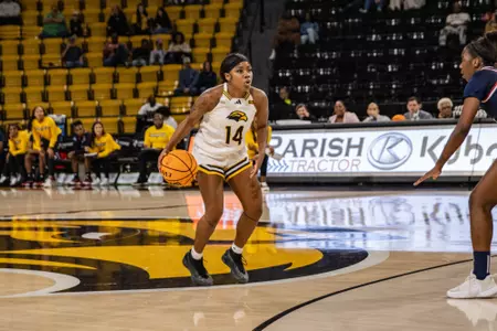 Nyla Jean (14) against South Alabama