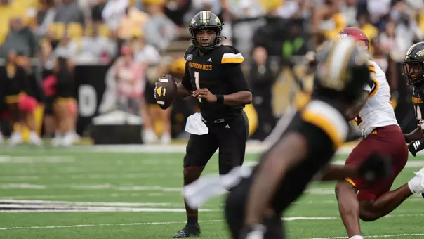 Southern Mississippi Golden Eagles quarterback Braylon Braxton (1) looks for an open receiver in a game between Southern Miss Golden Eagles and ULM Warhawks  and  in the NCAA  Football game.  October 25, 2025 (Joe Harper/bgnphoto.com)