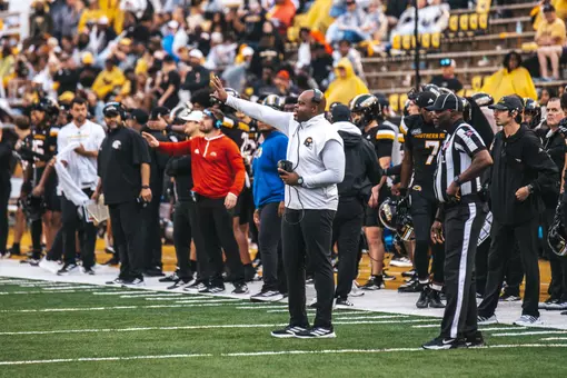 Charles Huff mid-game against ULM