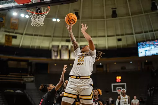 Sakyia White against Nicholls