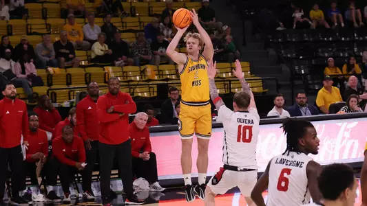 Southern Mississippi Golden Eagles guard Brewer Carruth (2) with a three point shot in a game between Southern Miss Golden Eagles and Louisiana in a NCAA Men’s Basketball game. December 18, 2025 (Joe Harper/bgnphoto.com)