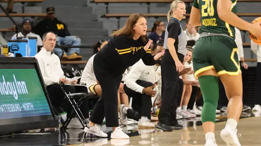 Southern Miss Lady Eagles head coach Missy Bilderback encourages her team in a game between Southern Miss Golden Eagles and UAB Blazers and in the NCAA Women’s Basketball game. December 07, 2025 (Joe Harper/bgnphoto.com)