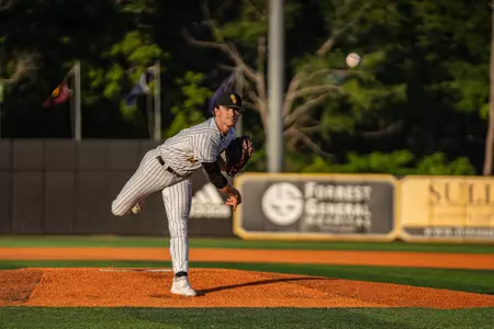 JB Middleton pitches against Georgia State (4/17/25)