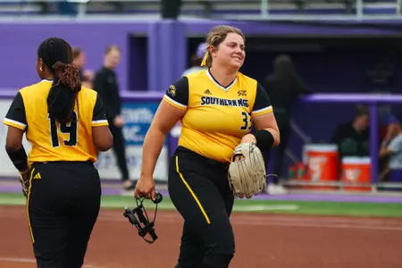 Kayla Giardina 4/19 Complete Game Shutout