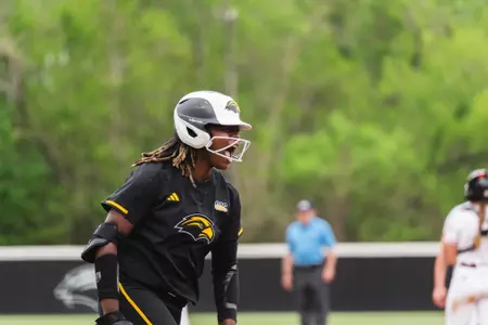 Jana Lee Home Run vs. ULM 4/4/25