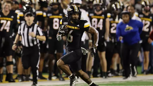 Southern Miss Golden Eagles wide receiver Micah Davis (6) runs down the sideline In a game between Southern Miss and Jacksonville State and in the NCAA Football game. September 27, 2025 (Joe Harper/bgnphoto.com)