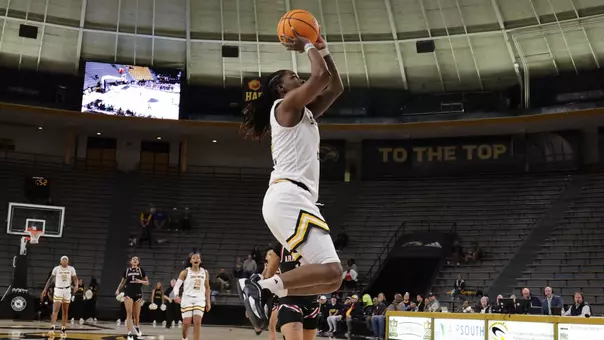 Southern Mississippi Golden Eagles guard Jakayla Johnson (3) with a fast break layup in a game between Southern Miss Golden Eagles and Arkansas State in a NCAA Women’s Basketball game. January 01, 2026 (Joe Harper/bgnphoto.com)