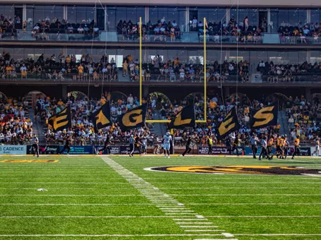 Cheerleaders Spell E-A-G-L-E-S (Jackson State game)