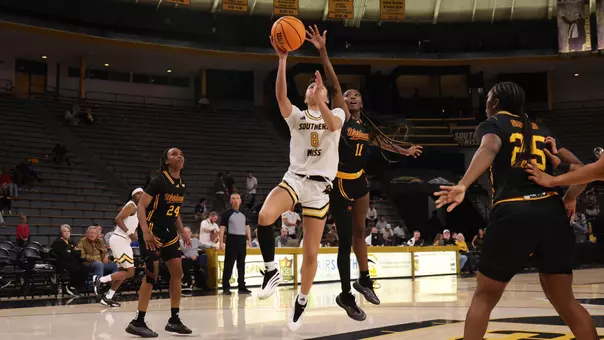 Basketball action in a game between Southern Miss and ULM in a NCAA Women’s Basketball game. February 12, 2026 (Joe Harper/bgnphoto.com)