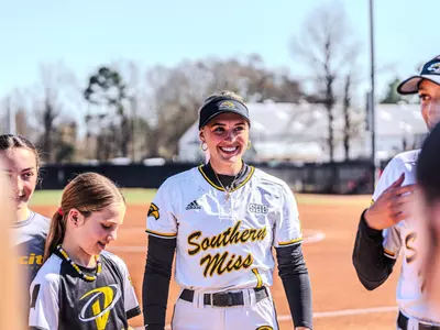 Abbi Troquille pregame - Story