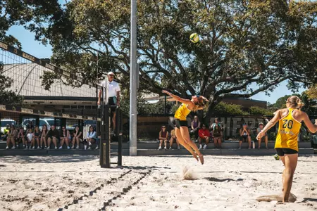Golden Eagles at the net in Spring Break Slam