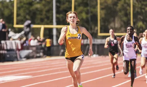 Emme Bates at the Bulldog Alumni Relays