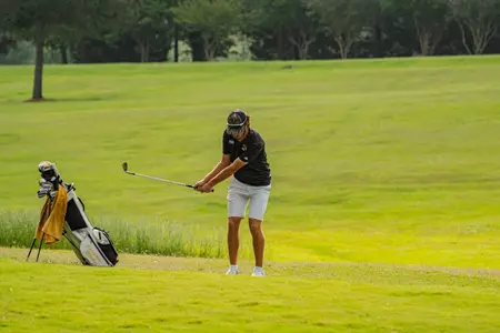Jake Moffitt chipping