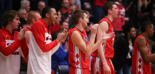2013-14 Men's basketball bench