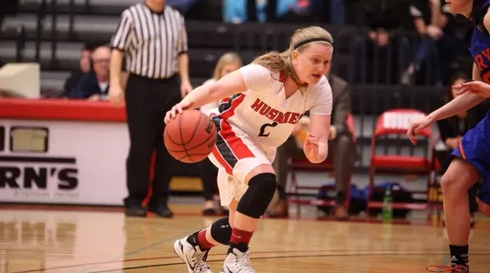 Betsy MacDonald, basketball