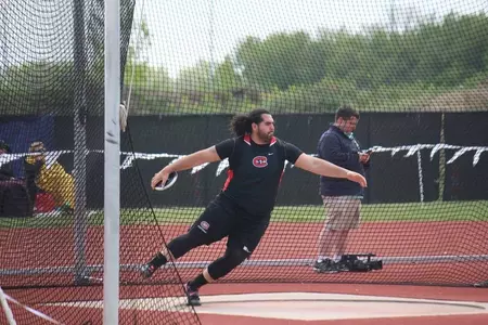 Rafael Saez, NSIC discus champion