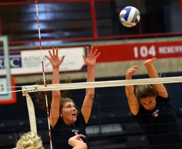 Volleyball practice photo 2015 Alison Butler