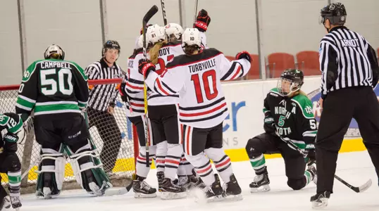 10_08_WHKvsUND_Team_Celly