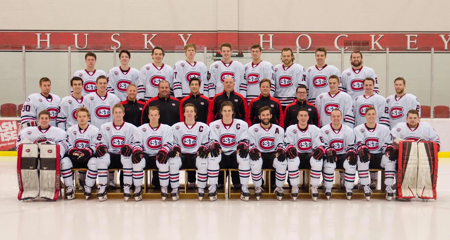 2016-17 Men's Hockey team photo