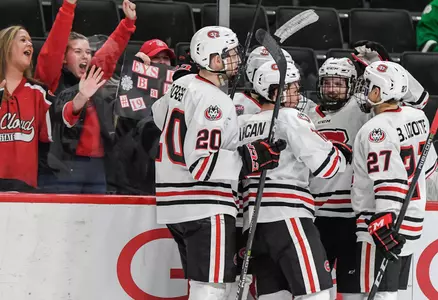 Men's Hockey Patrick Newell