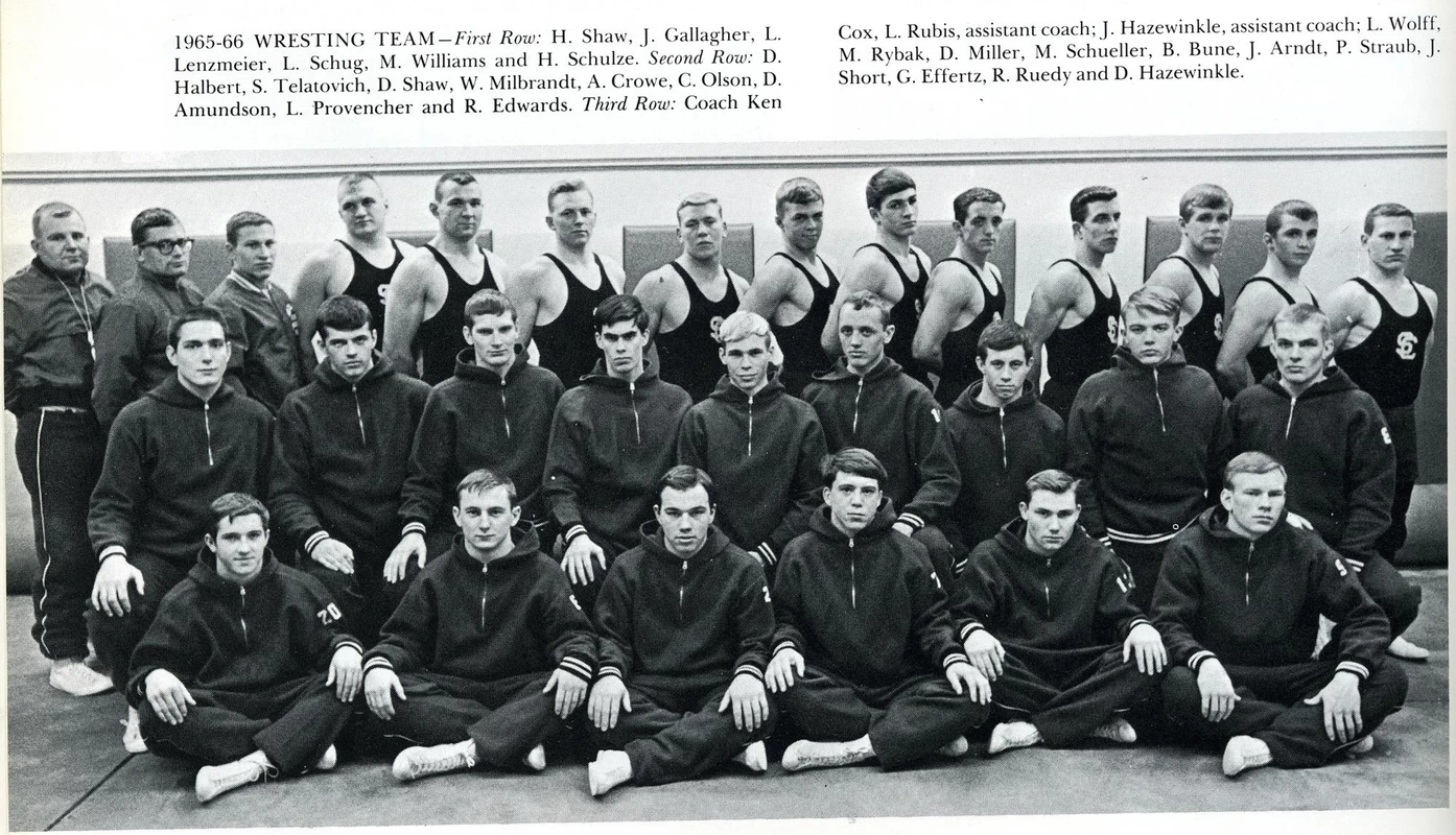 1965-66 SCSU Wrestling Team