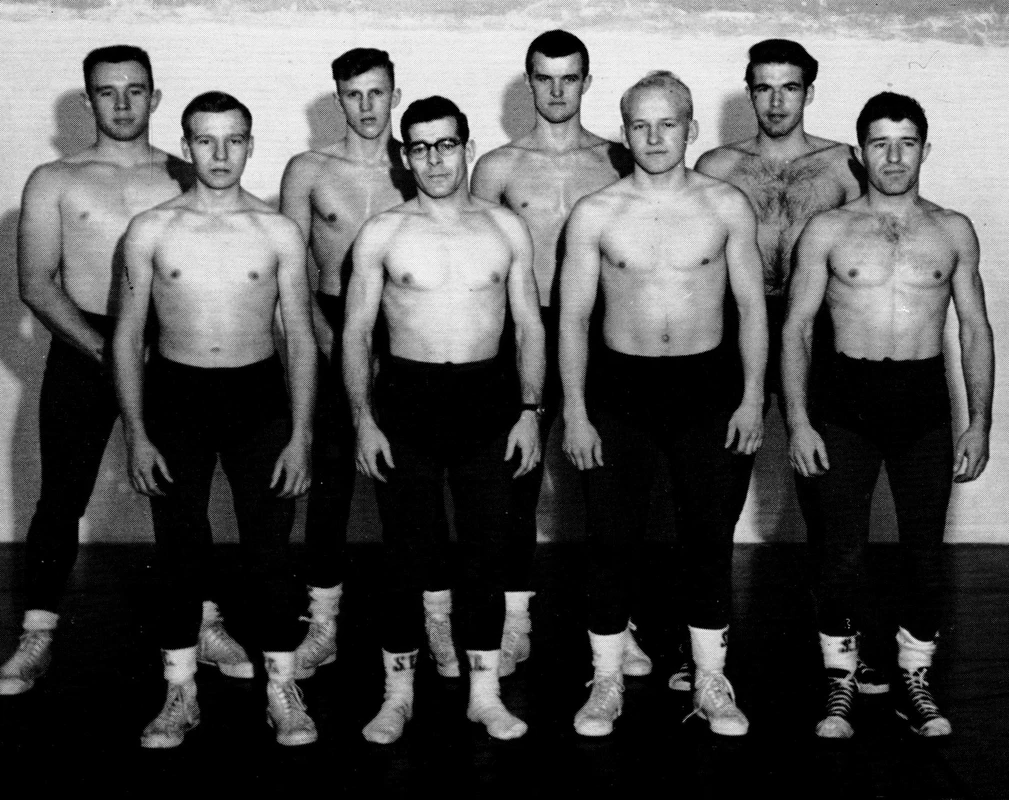 1953-54 SCSU Wrestling Team