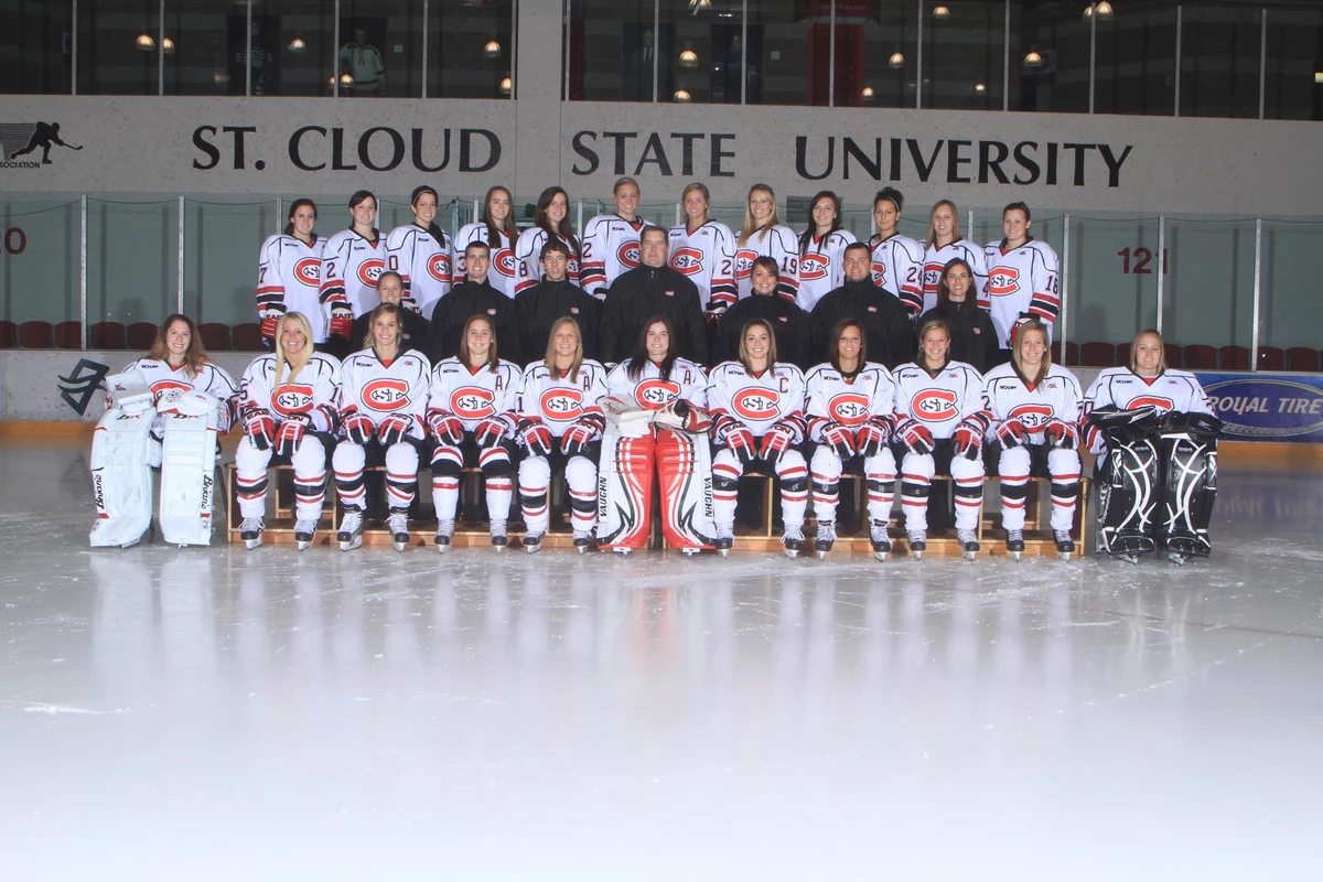 2010-11 Women's Hockey Photo