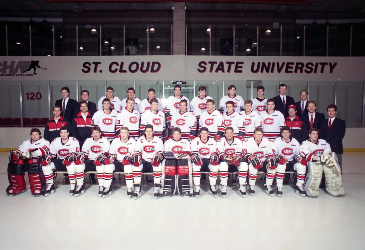 1990-91 Men's Hockey Team photo