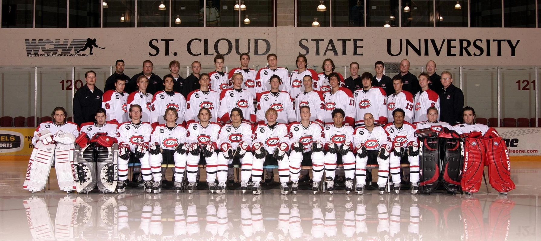2004-05 Men's Hockey team