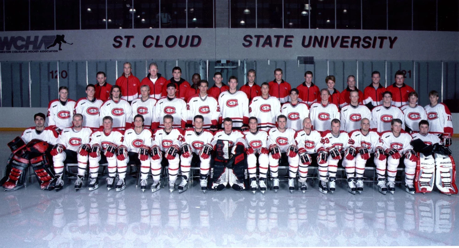 1998-99 Men's Hockey team photo