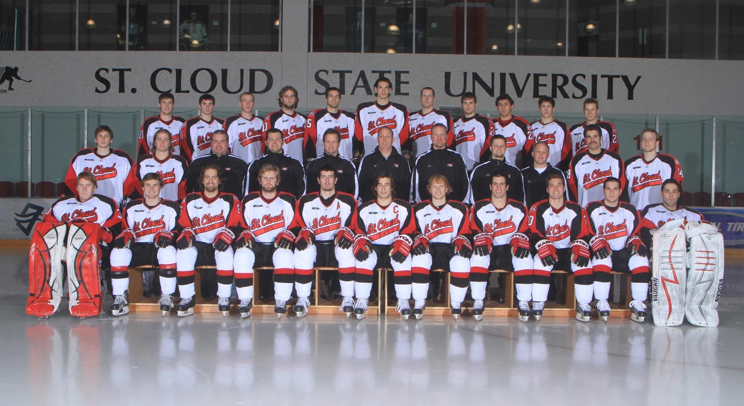 2009-10 Men's Hockey Photo