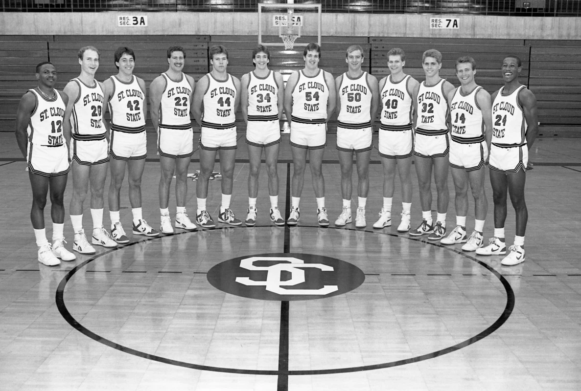 1986-87 Men's Basketball Team Photo