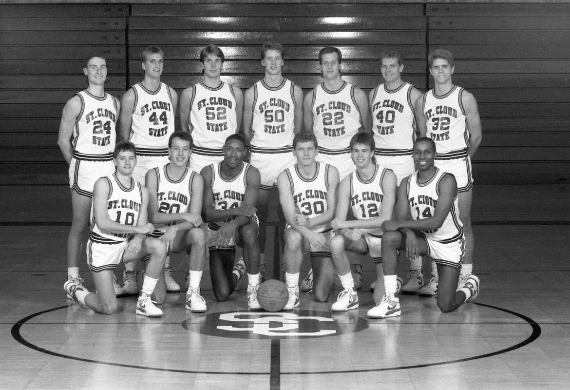 1988-89 SCSU Men's Basketball team