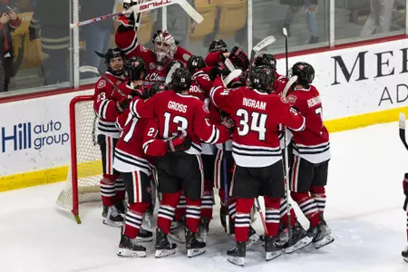 Team Huddle cele at WMU