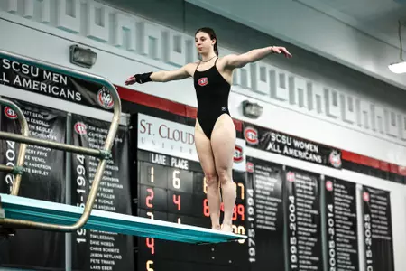 Diving vs. Eau Clarie