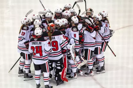team huddle vs. Lindenwood 9-20-25