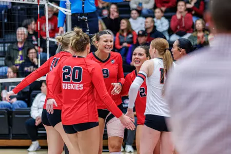 huddle celly vs. Minnesota State 10-21-25